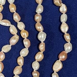 34 inch Baropue Hand Knotted Natural Pearl necklace